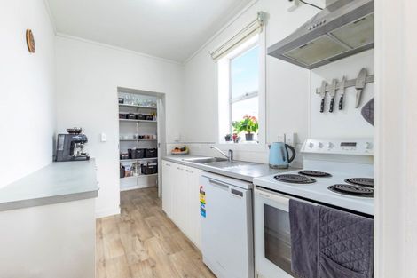 Photo of property in 12 Neesons Way, Glendene, Auckland, 0602