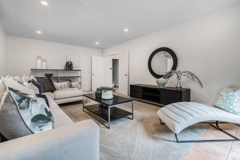 Photo of property in 100 Porritt Avenue, Chatswood, Auckland, 0626