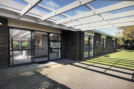 Photo of property in 5 Ngamotu Place, Mount Maunganui, 3116