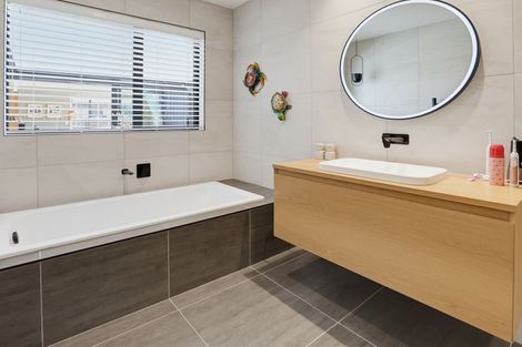 Photo of property in 50 Terry Came Drive, Cambridge, 3434