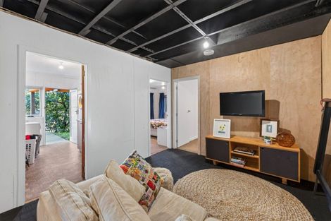 Photo of property in 16 Sunny Bay Road, Matua, Tauranga, 3110