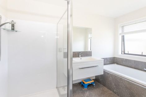 Photo of property in 4 Robert Duncan Road, Belfast, Christchurch, 8051