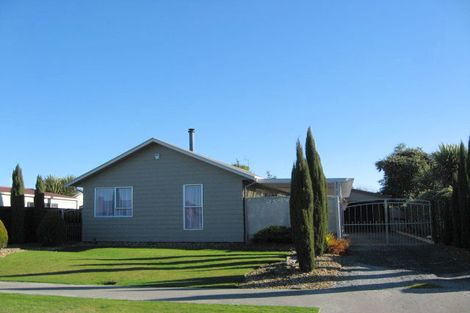 Photo of property in 25 Castile Place, Belfast, Christchurch, 8051