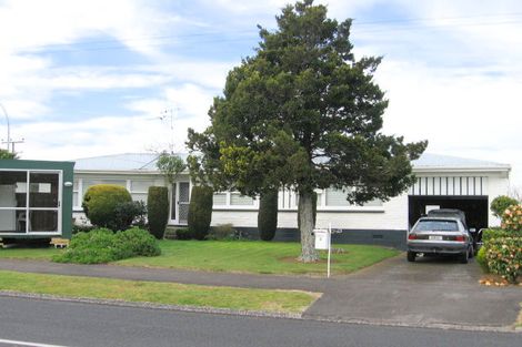 Photo of property in 2 Mears Road, St Andrews, Hamilton, 3200