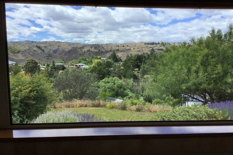 Photo of property in 17 Craig Place, Bridge Hill, Alexandra, 9320