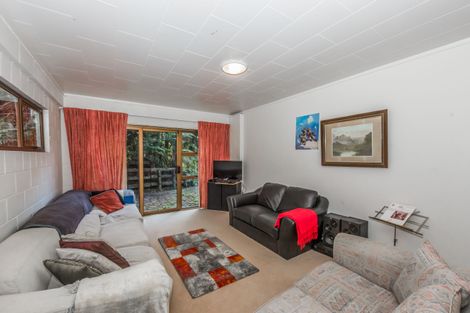 Photo of property in 29a Greenhithe Road, Greenhithe, Auckland, 0632