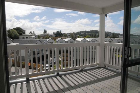 Photo of property in 13/27 Powell Street, Avondale, Auckland, 1026