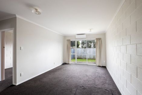 Photo of property in 7/289 Carrington Street, Vogeltown, New Plymouth, 4310
