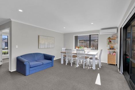 Photo of property in 12 Teafields Court, Huntington, Hamilton, 3210