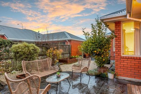 Photo of property in 2/126 Opawa Road, Opawa, Christchurch, 8023