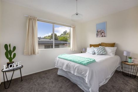 Photo of property in 86 Leeward Drive, Whitby, Porirua, 5024