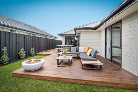 Photo of property in 36 Broadway Parade, Rolleston, 7615