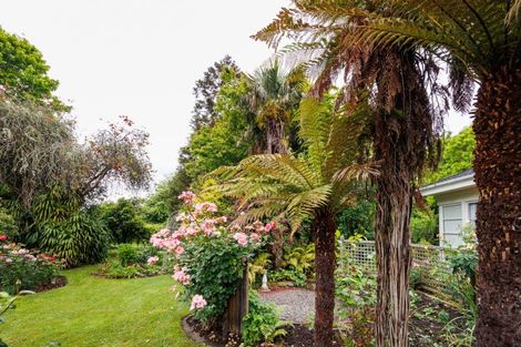 Photo of property in 329 Makirikiri Road, Crofton, Marton, 4787