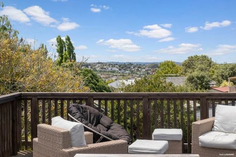 Photo of property in 31 Malmo Place, Massey, Auckland, 0614