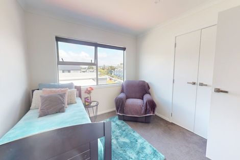 Photo of property in 9 Karearea Avenue, Kenepuru, Porirua, 5022