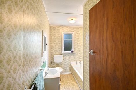 Photo of property in 32 Torquay Street, Abbotsford, Dunedin, 9018