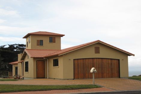 Photo of property in 21 Highgrove, Saint Clair, Dunedin, 9012