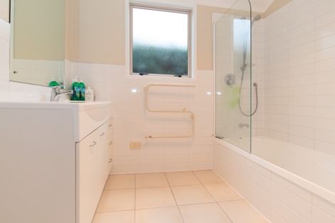 Photo of property in 3/14 Milton Road, Orewa, 0931