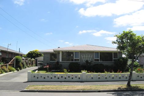 Photo of property in 10 Fairmile Place, Russley, Christchurch, 8042