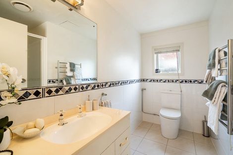 Photo of property in 34 Marywil Crescent, Hillcrest, Auckland, 0627