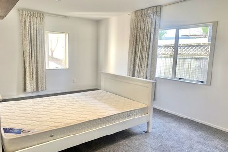 Photo of property in 31 Churchill Road, Murrays Bay, Auckland, 0630