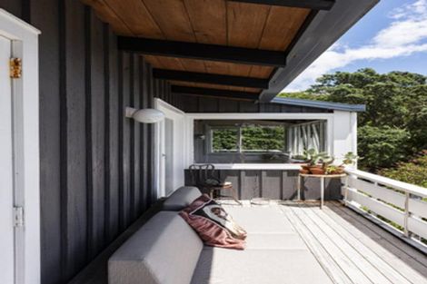 Photo of property in 20 Glenelg Road, Red Beach, 0932