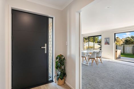 Photo of property in 8 Manakohi Street, Spotswood, New Plymouth, 4310