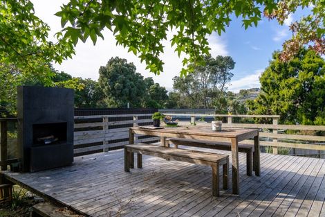 Photo of property in 32 Government Road, Raglan, 3225