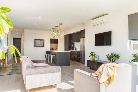 Photo of property in 14 Kotuku Lane, Hobsonville, Auckland, 0616