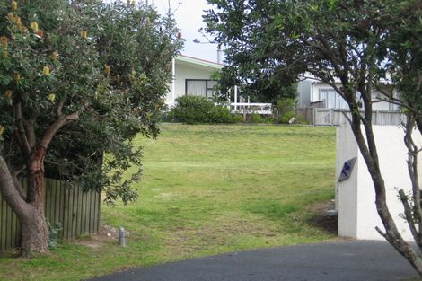 Photo of property in 16 Jane Gifford Place, Omaha, 0986