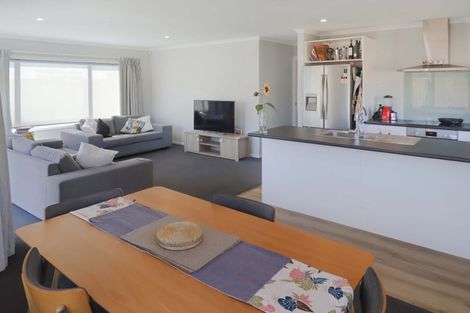 Photo of property in 4 Grovedale Square, Wainuiomata, Lower Hutt, 5014
