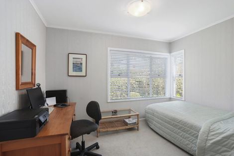 Photo of property in 110 Takahe Road, Titirangi, Auckland, 0604