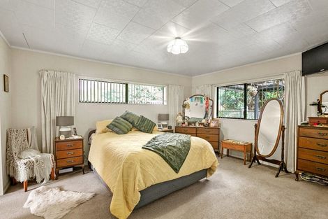 Photo of property in 80 Wairau Road, Oakura, 4314