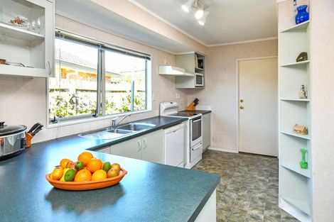 Photo of property in 33 Sheriff Place, Randwick Park, Auckland, 2105