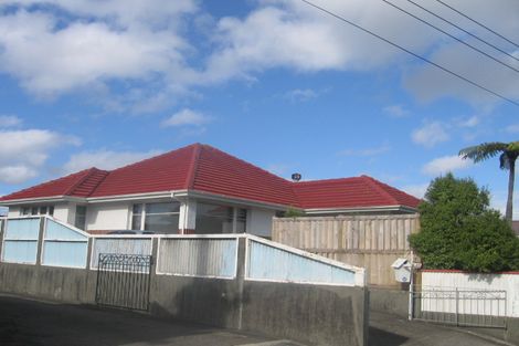Photo of property in 45 Pekanga Road, Normandale, Lower Hutt, 5010