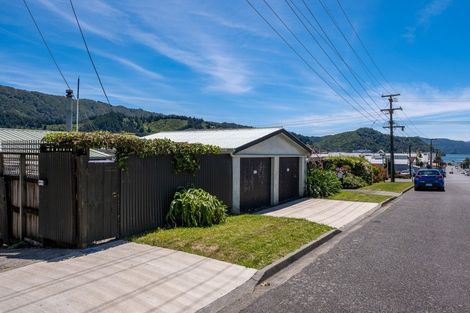 Photo of property in 109a Wellington Street, Picton, 7220