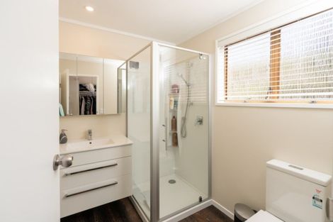 Photo of property in 24 Matuhi Street, Tirohanga, Lower Hutt, 5010