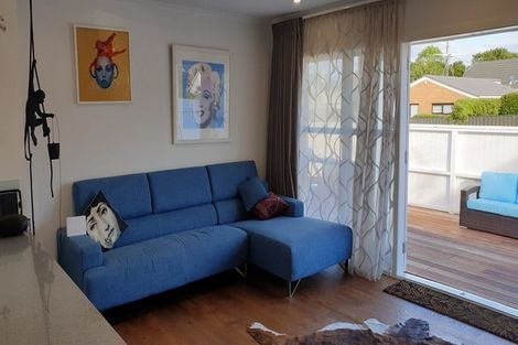 Photo of property in 2/45 Rawhiti Road, One Tree Hill, Auckland, 1061