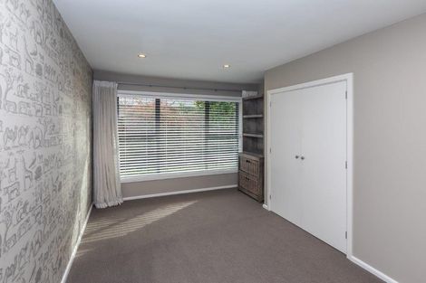 Photo of property in 31 Gleneagles Terrace, Ilam, Christchurch, 8053