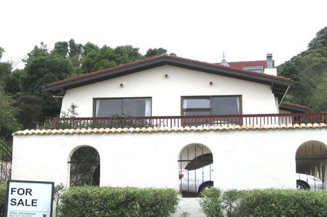 Photo of property in 69 Rosecamp Road, Beach Haven, Auckland, 0626