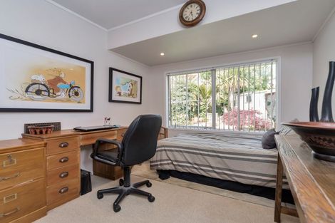 Photo of property in 22 Salamanca Road, Sunnynook, Auckland, 0620