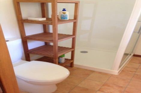 Photo of property in 1/65a Balmain Road, Birkenhead, Auckland, 0626