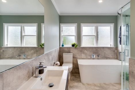 Photo of property in 12 Chester Street, Taradale, Napier, 4112