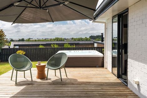 Photo of property in 12 Iwi Road, Baverstock, Hamilton, 3200