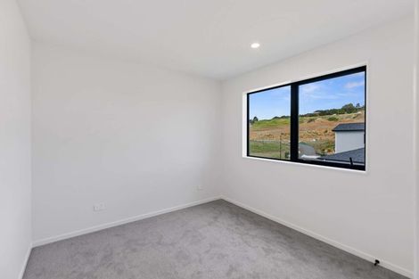 Photo of property in 20a Makomako Drive, Orewa, 0931