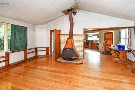 Photo of property in 114 Ennis Avenue, Pakuranga Heights, Auckland, 2010