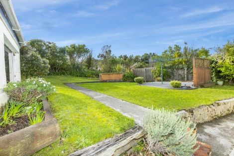 Photo of property in 68 Oakleigh Street, Maungaraki, Lower Hutt, 5010