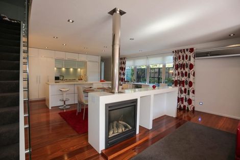 Photo of property in 10 Holly Road, St Albans, Christchurch, 8014