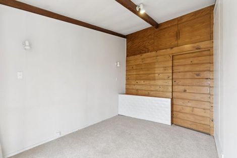 Photo of property in 29 Highland Avenue, Titirangi, Auckland, 0604