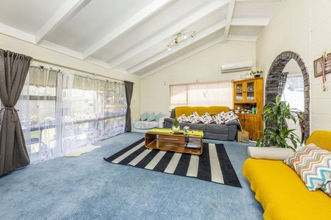 Photo of property in 20a Kindergarten Drive, Conifer Grove, Takanini, 2112